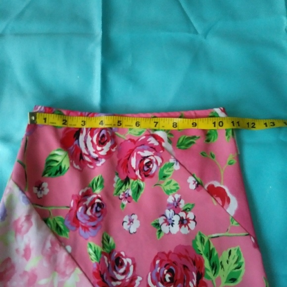 Mary Kate and Ashley floral skirt - Picture 3 of 7